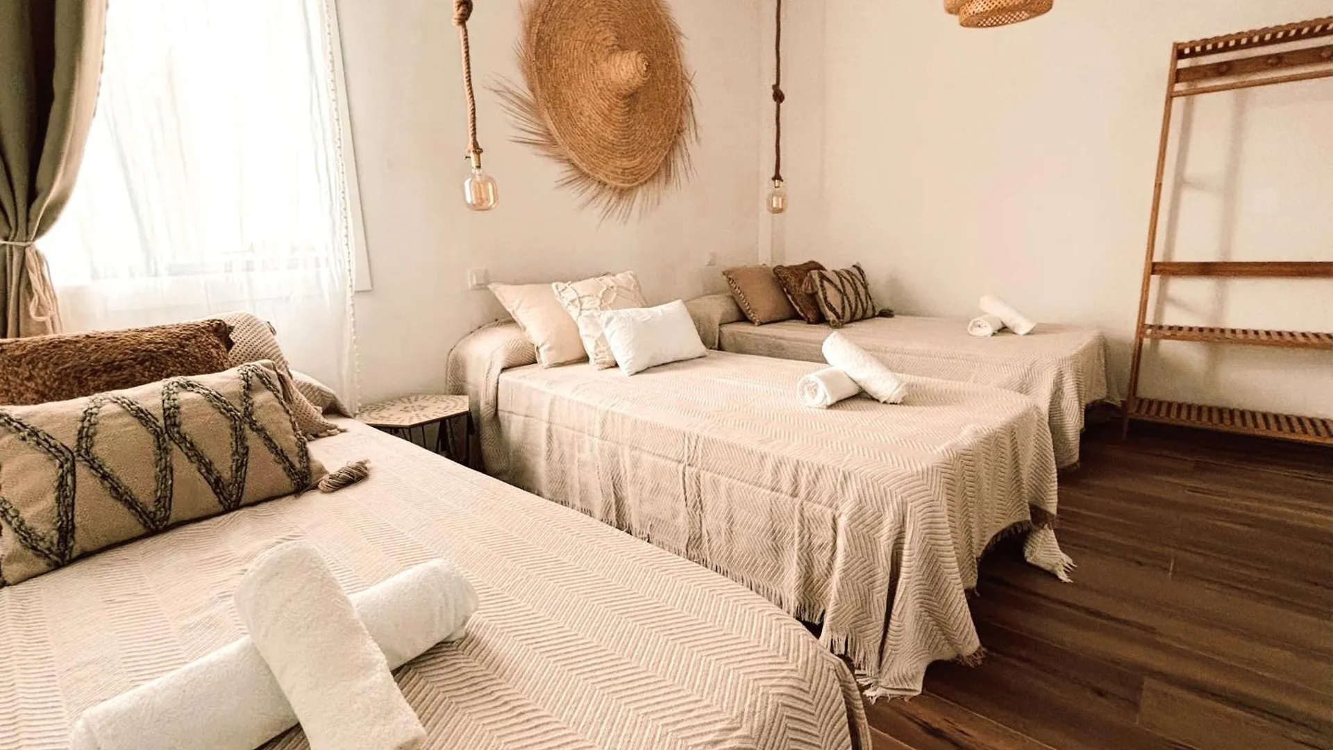 Chakra House Fuerteventura - Affordable Rooms In A Cozy Guesthouse Corralejo Spain