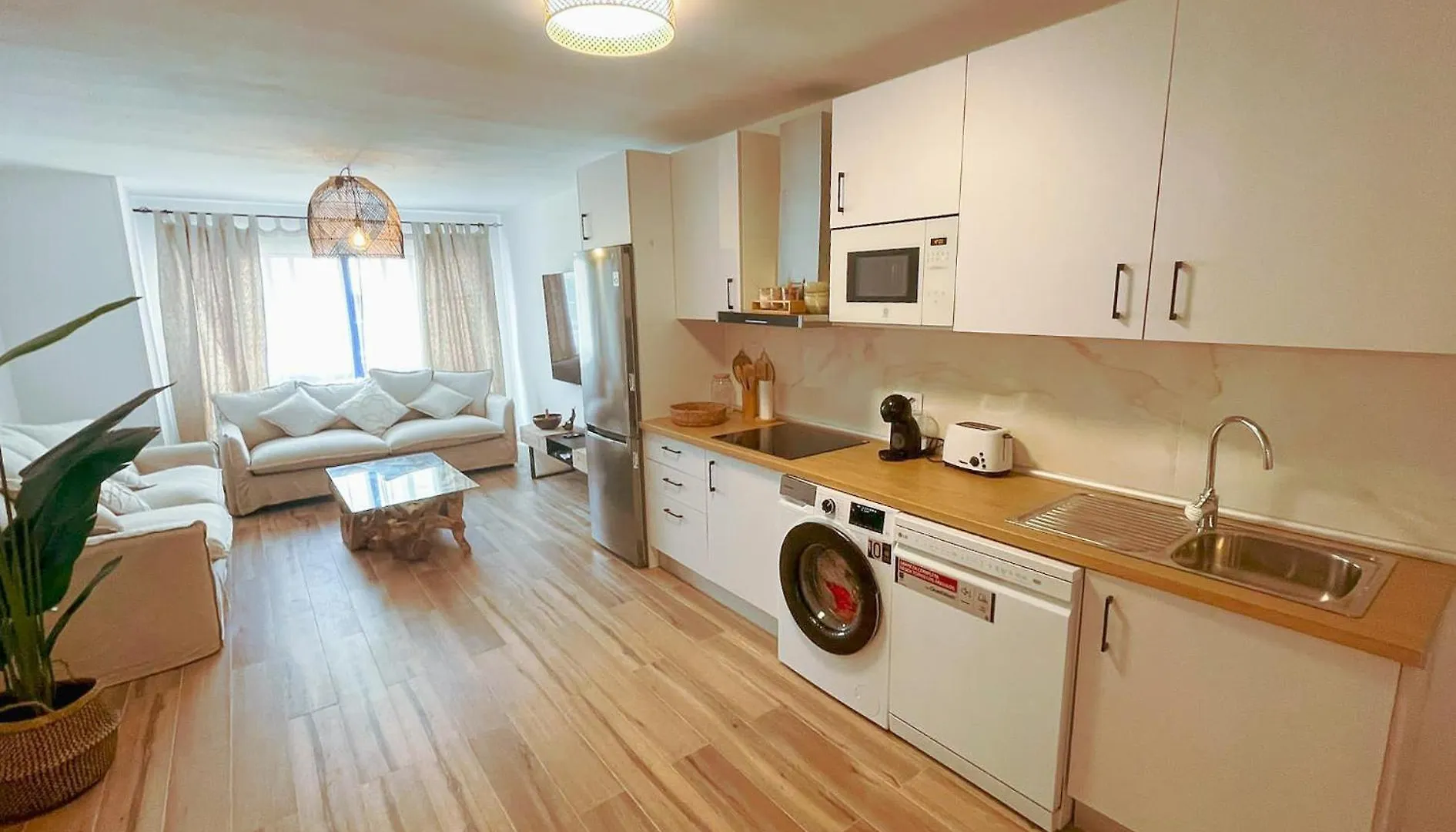 Chakra House Fuerteventura - Affordable Rooms In A Cozy Guesthouse Corralejo Spanien