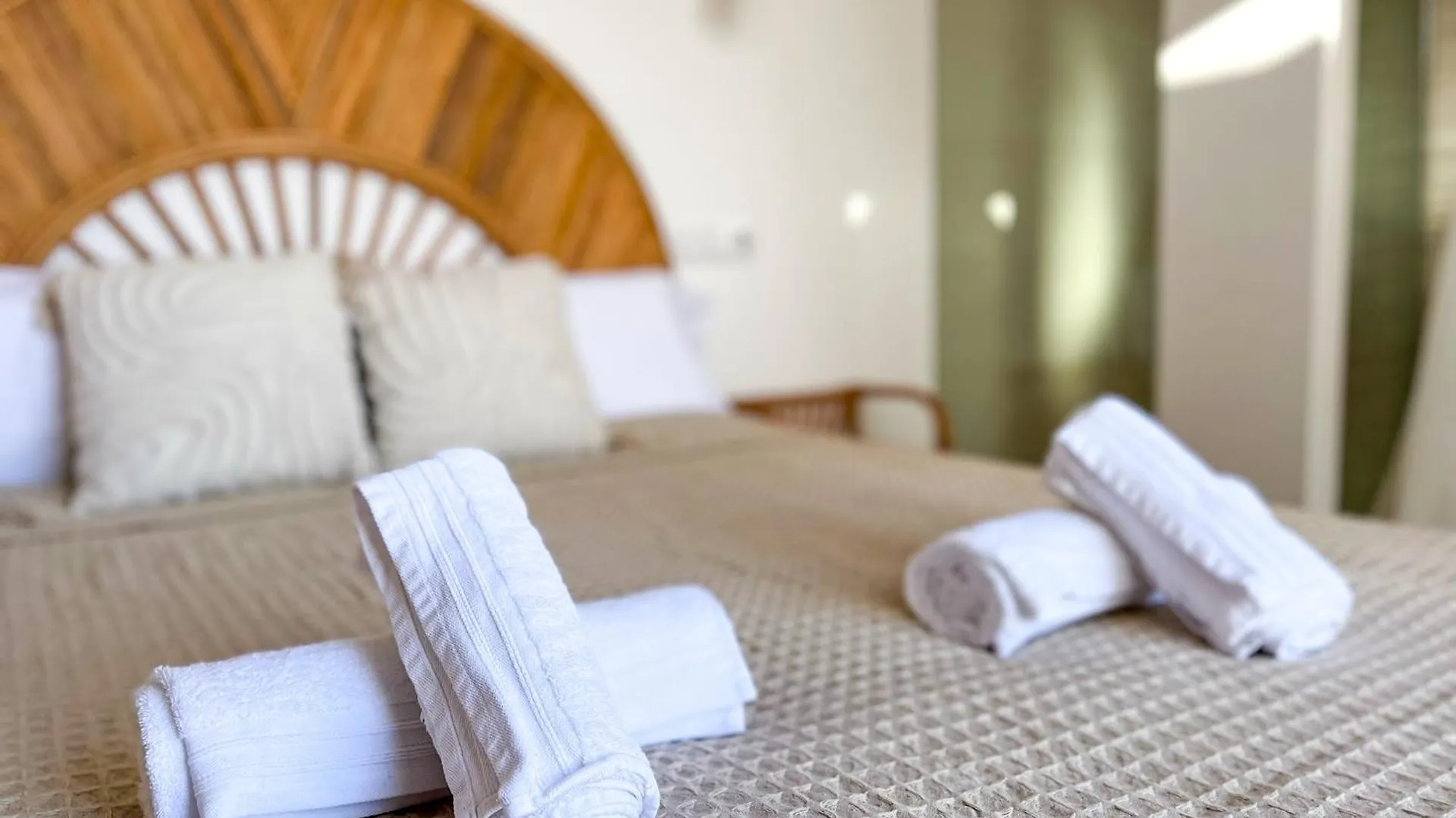 Chakra House Fuerteventura - Affordable Rooms In A Cozy Guesthouse Corralejo Spanien